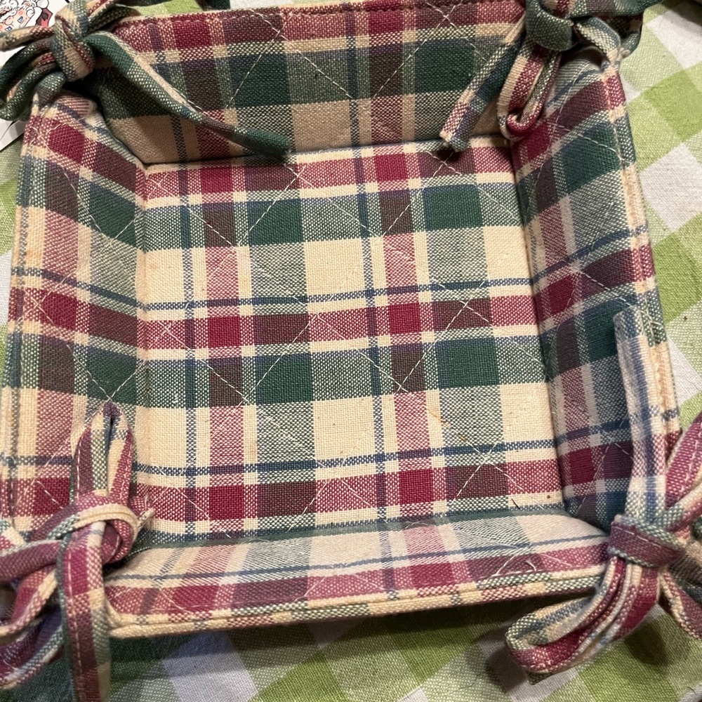 Plaid basket